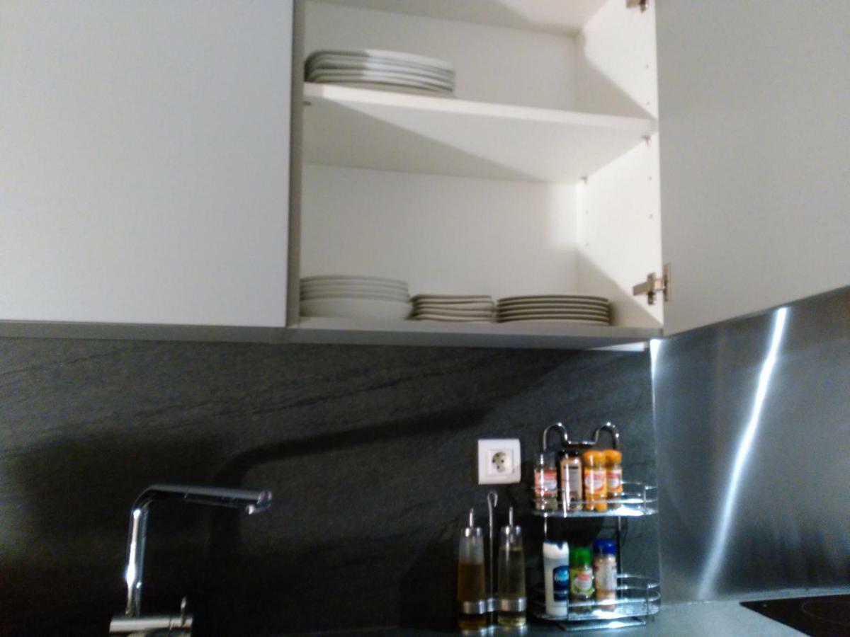 Bel Et Spacieux Appartement De 84 M² Avec Parking Tres Proche Du Metro Garibaldi Lyon Buitenkant foto