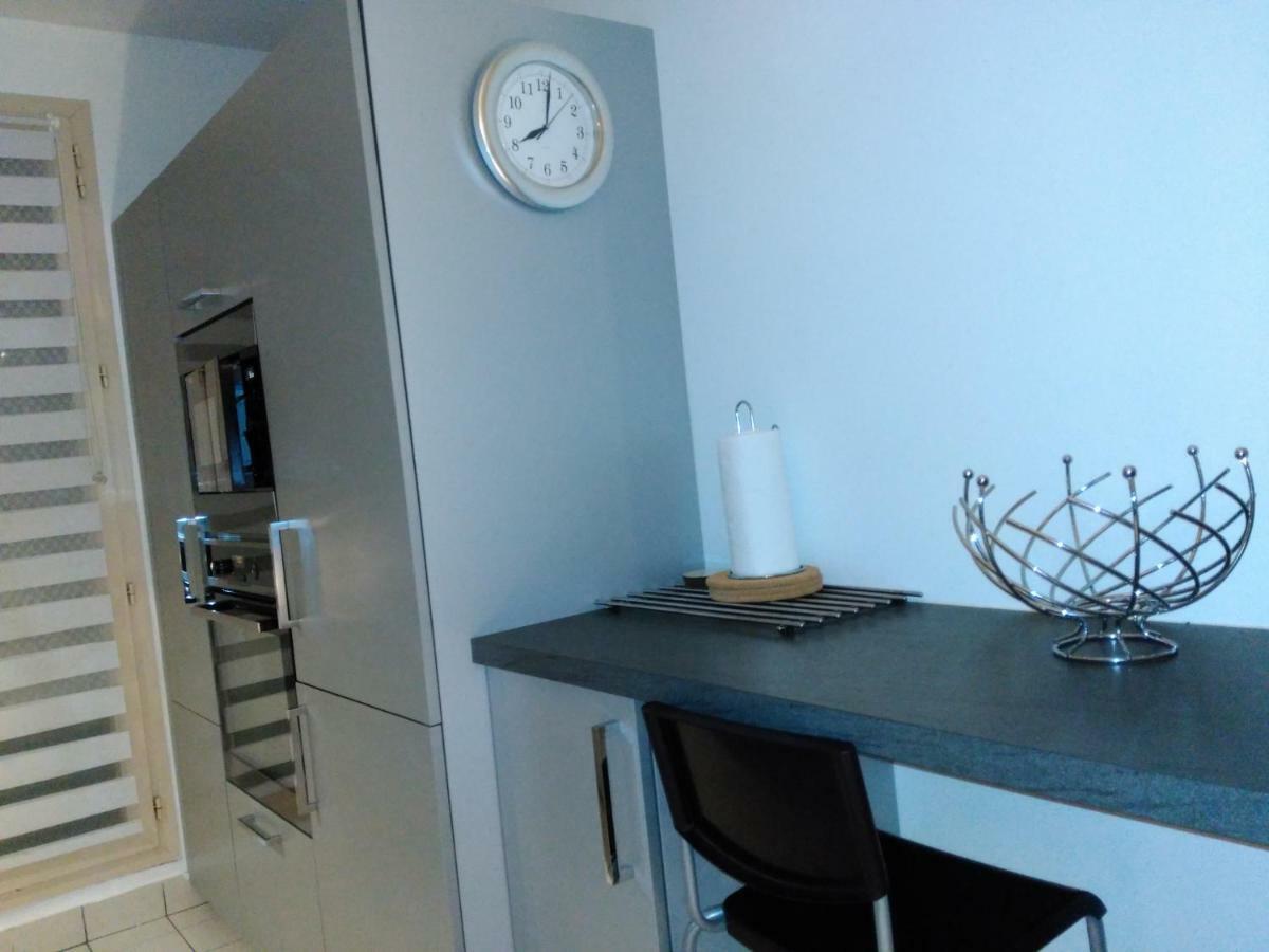 Bel Et Spacieux Appartement De 84 M² Avec Parking Tres Proche Du Metro Garibaldi Lyon Buitenkant foto